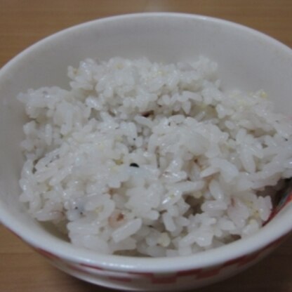 米ぬかが入っていることに誰も気づかず、でも栄養価はアップ♪おいしかったです(^^♪
ごちそうさまでした。